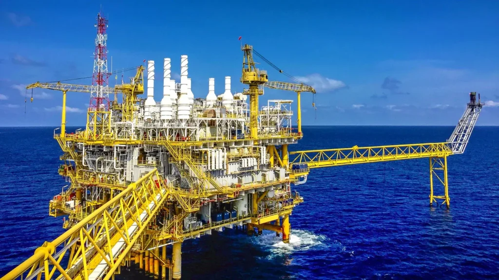 navio de petroleo extração em mar aberto dando exemplo de investimento